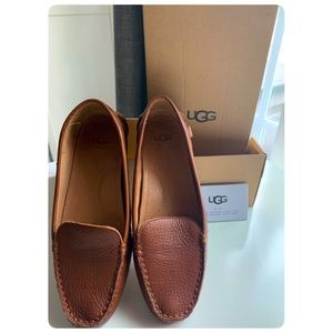 Ugg Loafer